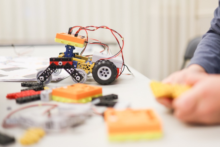 Battle Robots @ A Kids Life Preschool (Thursdays) (2025-05-29 - 2025-07-03)